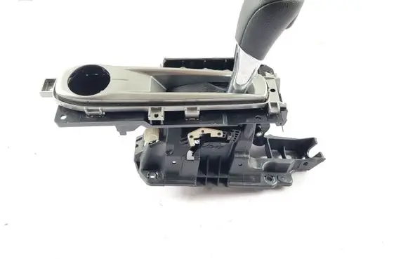 Nissan Pathfinder R52 Gear shifter/selector 696UV3KA0A 69693KA0A 15752