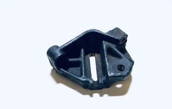 KIA Sedona Engine mounting bracket