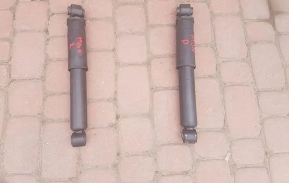 Renault Master III Rear shock absorber/damper 562106844R