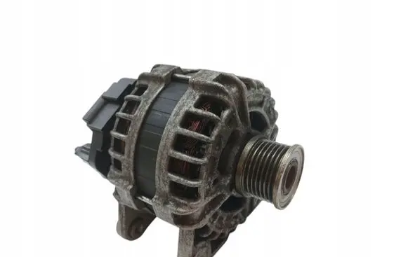 Nissan Qashqai Generator/alternator 231004BE0B