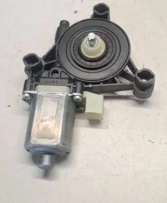 Audi Q3 F3 Front door window regulator motor 5Q0959802C 06062025