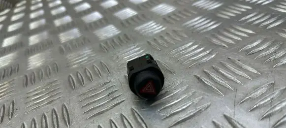Opel Astra K Hazard light switch