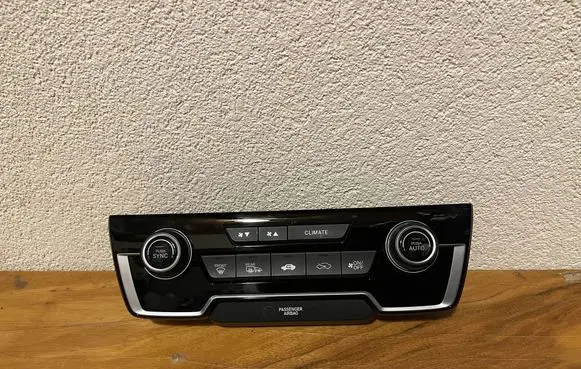 Honda CR-V Interior fan control switch 79620TNYE610
