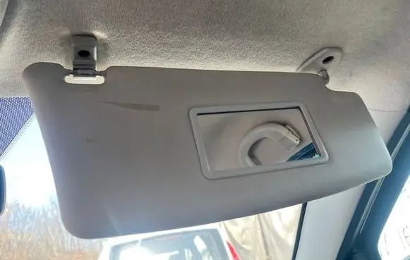 Lancia Ypsilon Sun visor 