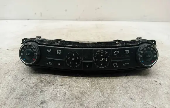 Mercedes-Benz E W211 Climate control unit 2118300385 00110304