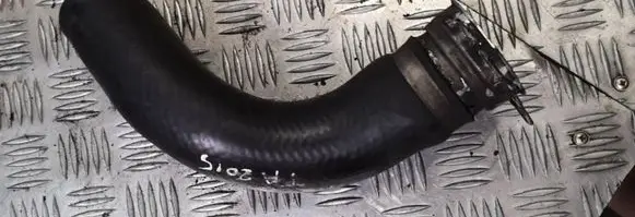 Toyota Avensis T270 Intercooler hose/pipe