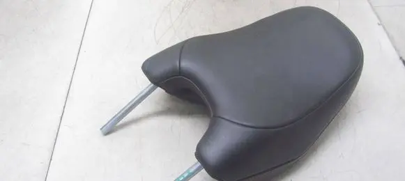 Volvo XC60 Front seat headrest 