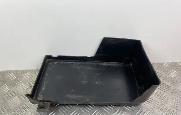 Mitsubishi Outlander Battery tray 8201A004