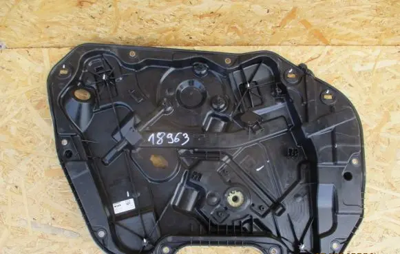 BMW 1 F40 Front window lifting mechanism without motor 5a02fb1