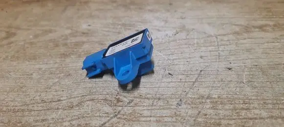 Volvo XC60 Airbag deployment crash/impact sensor 30798511