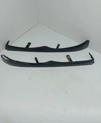 BMW 3 E46 Under headlight/headlamp trim 074602