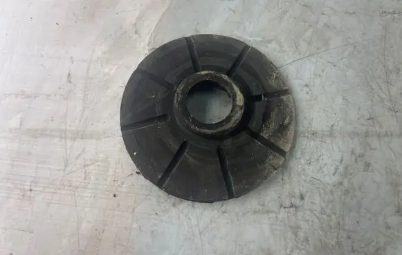 Opel Vectra C Rear coil spring rubber mount 9053849696 90538496