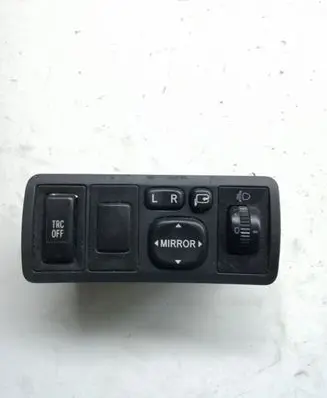Toyota Avensis T250 Wing mirror switch 183575