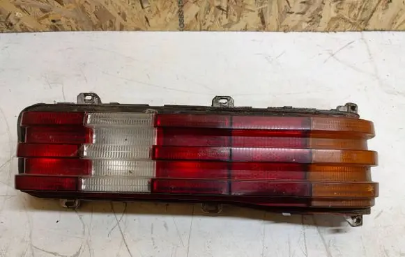 Mercedes-Benz W123 Rear/tail lights 53248R3