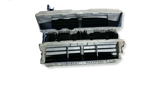 Ford Kuga II Intercooler air guide/duct channel GV4B8472AA GV4B8475AC