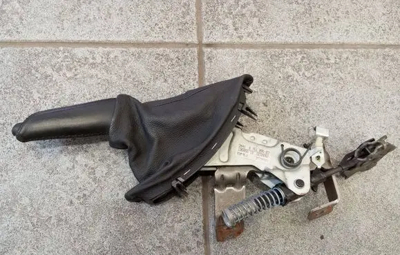 BMW 5 E60 E61 Handbrake/parking brake lever assembly 6761095 676109503 0008693