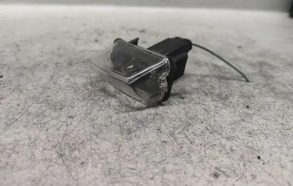 Toyota Verso Number plate light