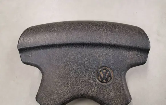 Volkswagen Golf III Steering wheel airbag cover 1H0419669C