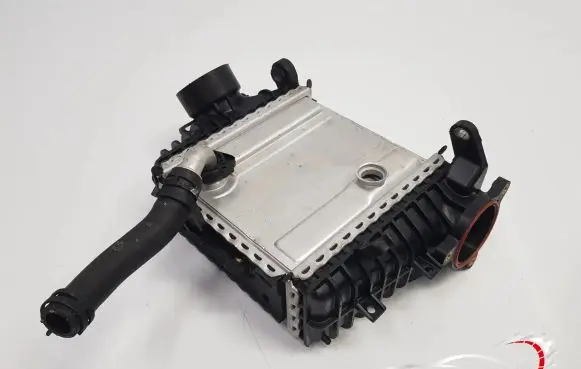 Mercedes-Benz C W205 Intercooler radiator A6540906100
