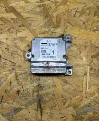 Mazda 6 Airbag control unit/module GMC857K30
