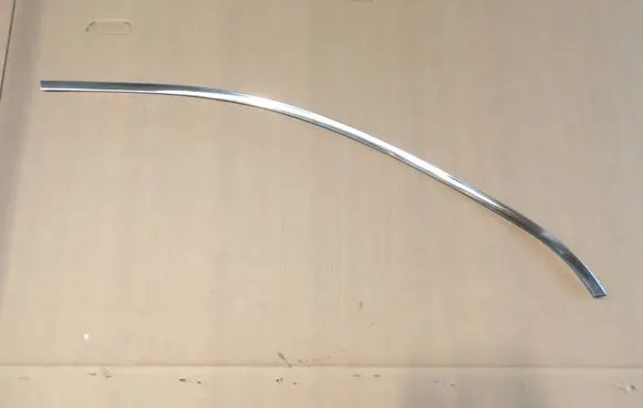 Nissan Qashqai Front door glass trim molding 