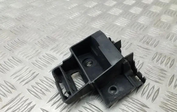 Volkswagen Golf VI Rear bumper mounting bracket 5K6807393A