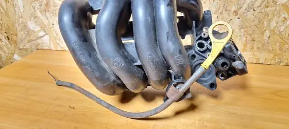 Ford Focus Intake manifold Xs4e9424ee