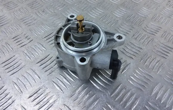 Hyundai i20 (BC3 BI3) Vacuum pump 2881007070