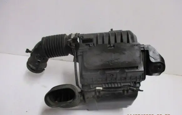BMW 2 Active Tourer U06 Air filter box 165007121R