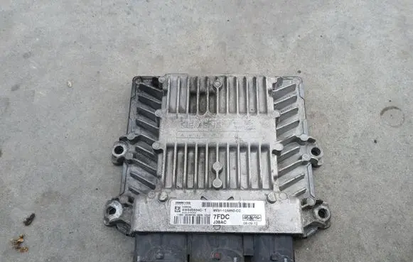 Ford Focus Engine control unit/module ECU 8M51-12A650-CC