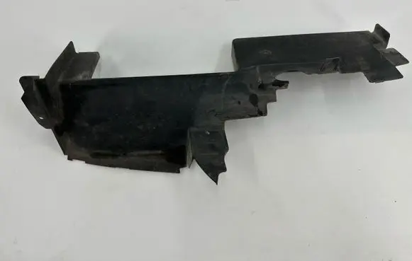 Jeep Grand Cherokee Intercooler air guide/duct channel M163120B