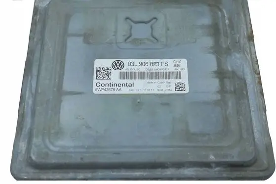 Volkswagen PASSAT B7 Engine control unit/module 03L906023FS