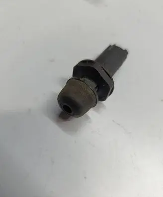 Volvo V40 Tailgate check strap stopper AWF652