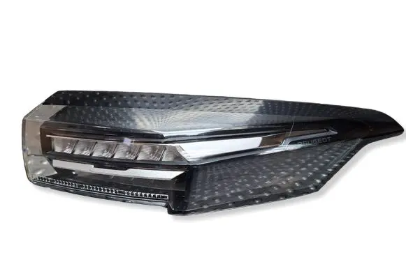 Peugeot 308 Rear/tail lights S26312939 9835299280