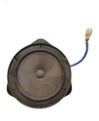 Subaru Forester SF Front door speaker EAS16P475CL