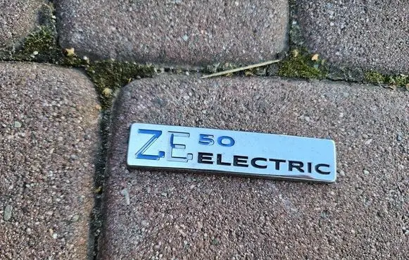 Renault Zoe Bottom trim OPELCZESCI.com-E43