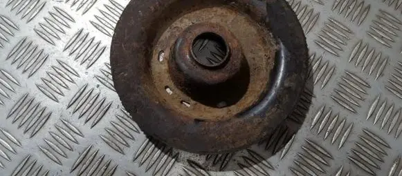 Chrysler Voyager Coil spring mount 