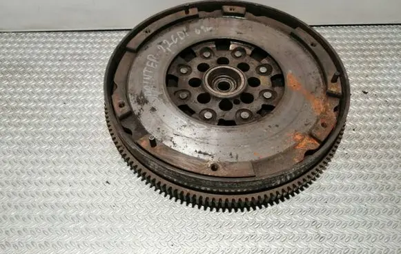 Mercedes-Benz Sprinter W901 W902 W903 W904 Flywheel A6110301905 LUK415013610 004240529