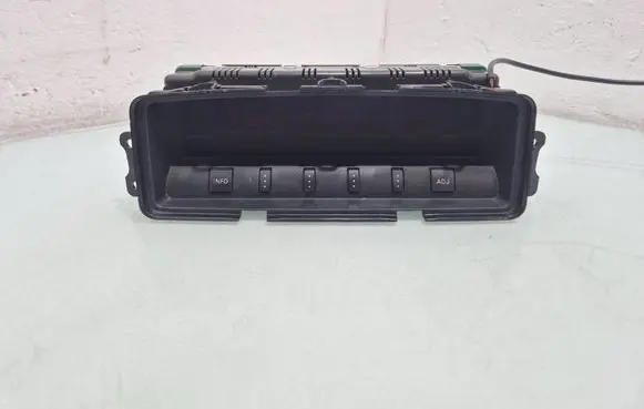 Mitsubishi Pajero Screen/display/small screen 8750A175