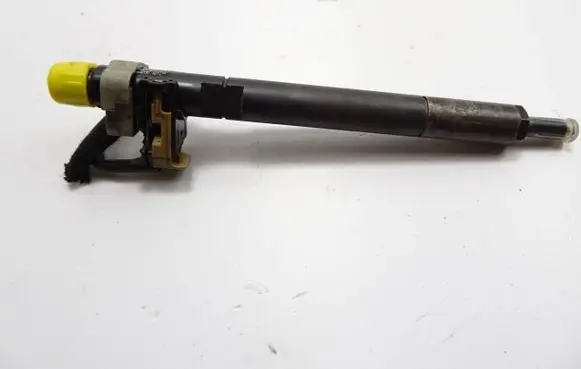 Mercedes-Benz C W204 Fuel injector EJBR04201D 850Y527