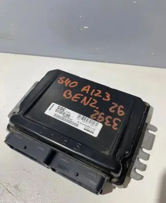 Volvo S40, V40 Engine control unit/module P30614365 S118245002G