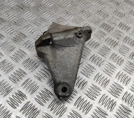 Mercedes-Benz CLK A209 C209 Engine mounting bracket A1122232004