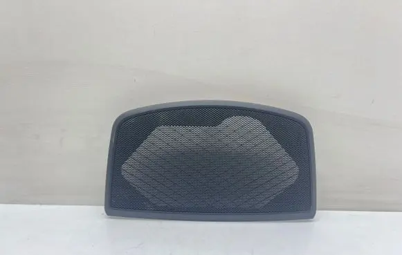 BMW 3 F30 F35 F31 Subwoofer grill/trim 9218527