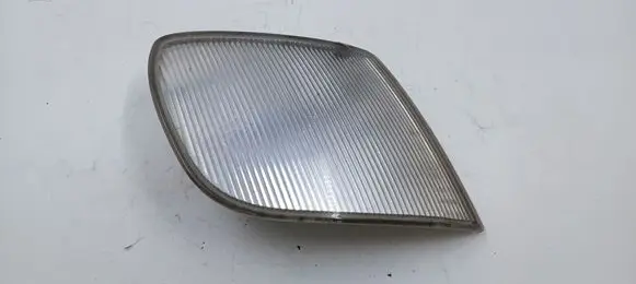 Volkswagen PASSAT B4 Front reflector 3A0941068