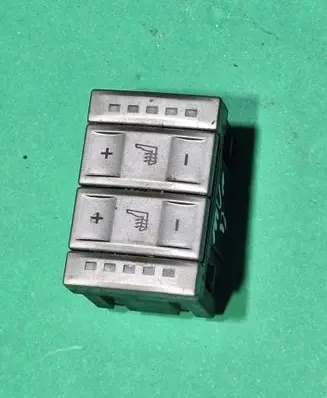 Ford Mondeo MK IV Seat heating switch 6M2T19K314AC