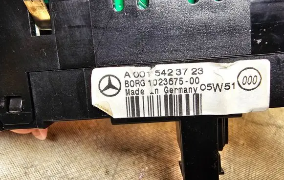 Mercedes-Benz B W245 Parking PDC sensor display screen A0015423723 102367500