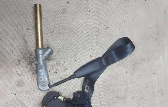 Renault Espace IV Front seatbelt A4237A010