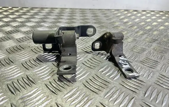 Front door hinge set