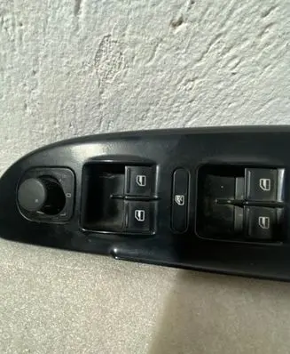 Volkswagen PASSAT B6 Electric window control switch 3C1867171B 1K0959565H 1K4959857A