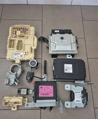Hyundai i30 fastback Start/Stop system kit 3919903AG0